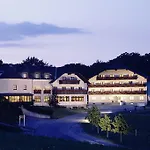 Wienerwaldhof 4*