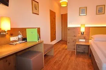 Wienerwaldhof Rieger Hotell 4*