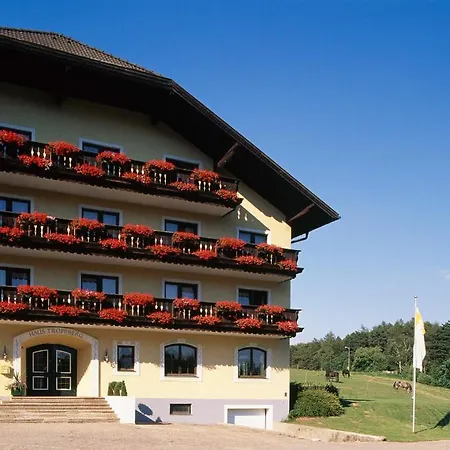 Wienerwaldhof Rieger Otel Tullnerbach-Lawies