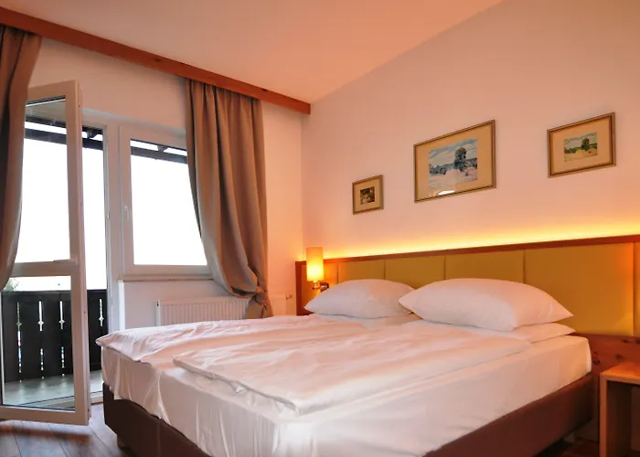 מלון Hotel Wienerwaldhof טולנרבאך - לאוויס