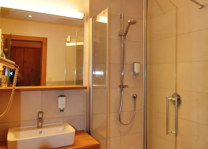 מלון Hotel Wienerwaldhof טולנרבאך - לאוויס