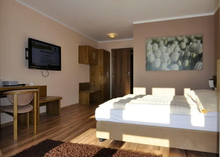 Hotel Wienerwaldhof מלון 4*