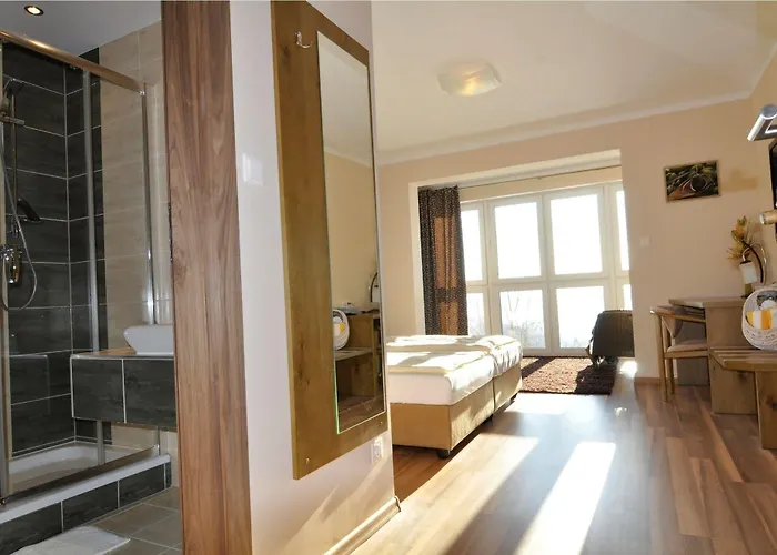 Hotel Wienerwaldhof מלון 4*